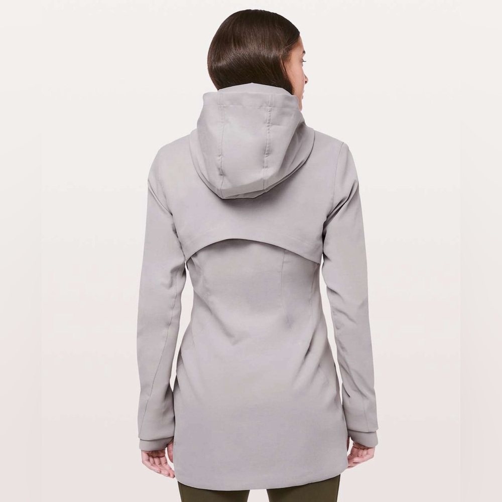 Lululemon commute travel Like a Glove jacket size 0 light gray excellent status